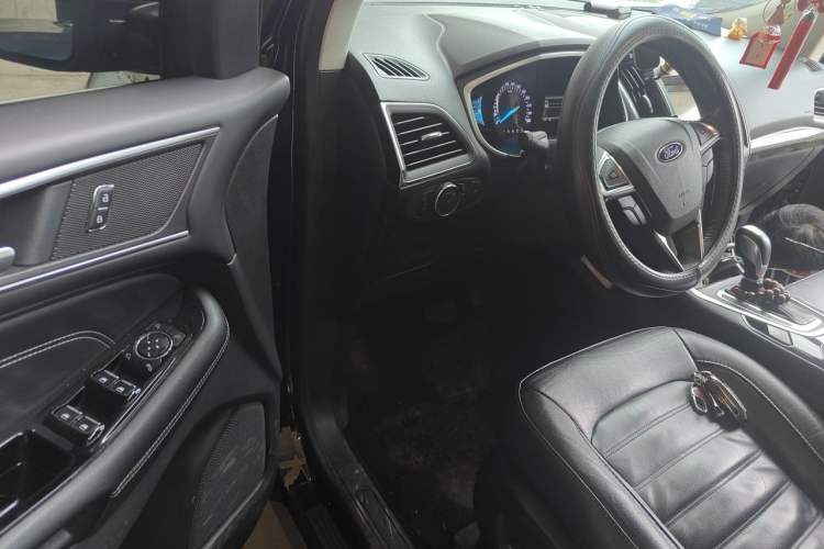 Used Ford Edge 2018 EcoBoost 245 Two-Wheel-Drive Titanium 7-Seater China V Standard Driver Seat