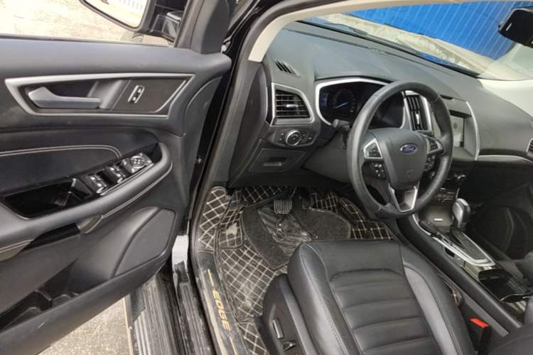 Used Ford Edge 2018 EcoBoost 245 Two-Wheel-Drive Titanium 7-Seater China VI Standard Driver Seat