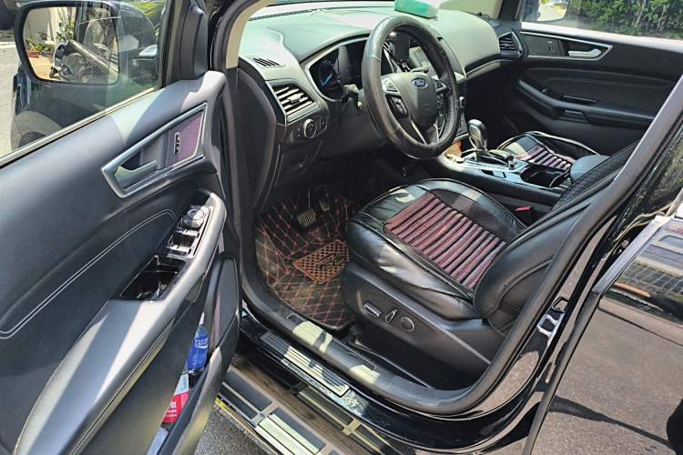 Used Ford Edge 2018 EcoBoost 245 Two-Wheel-Drive Titanium 7-Seater China V Standard Driver Seat