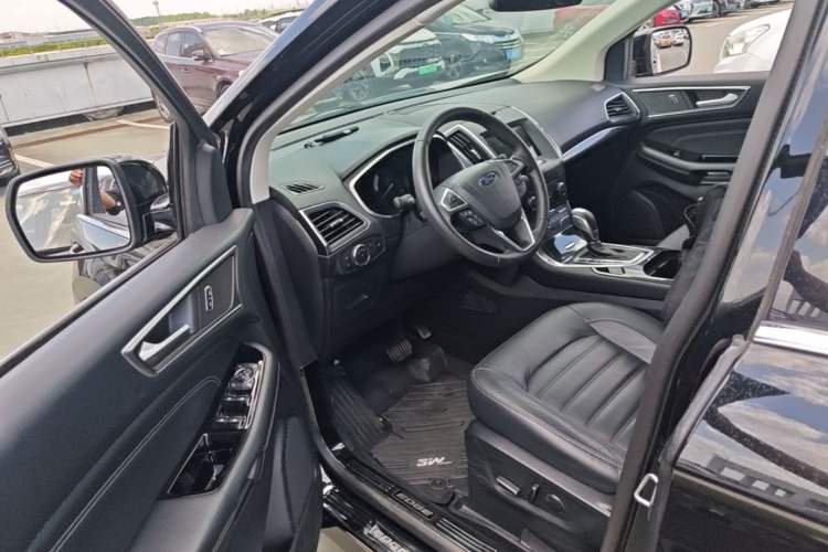 Used Ford Edge 2018 EcoBoost 245 Two-Wheel-Drive Titanium 7-Seater China V Standard Driver Seat
