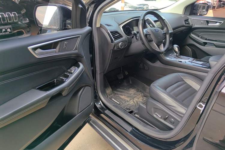 Used Ford Edge 2018 EcoBoost 245 Two-Wheel-Drive Titanium 7-Seater China V Standard Driver Seat