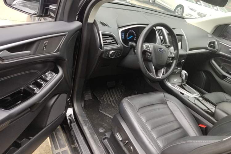 Used Ford Edge 2018 EcoBoost 245 Two-Wheel-Drive Titanium 7-Seater China V Standard Driver Seat