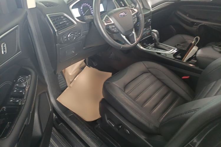 Used Ford Edge 2018 EcoBoost 245 Two-Wheel-Drive Titanium 7-Seater China V Standard Driver Seat