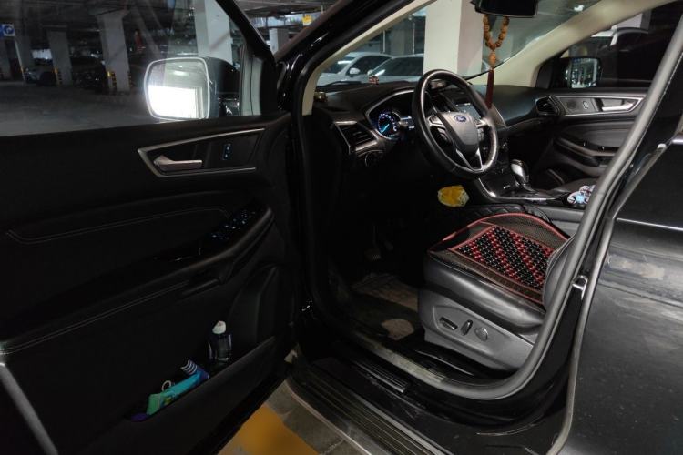 Used Ford Edge 2018 EcoBoost 245 Two-Wheel-Drive Titanium 7-Seater China V Standard Driver Seat