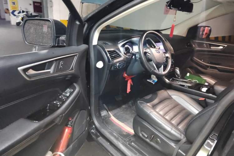 Used Ford Edge 2018 EcoBoost 245 Two-Wheel-Drive Titanium 7-Seater China VI Standard Driver Seat