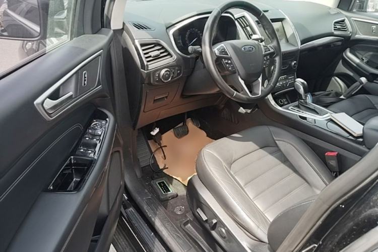Used Ford Edge 2018 EcoBoost 245 Two-Wheel-Drive Titanium 7-Seater China V Standard Driver Seat