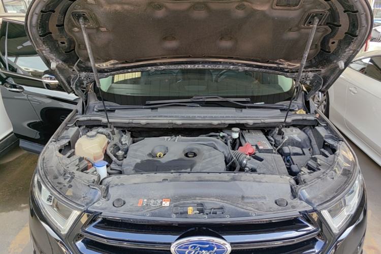 Used Ford Edge 2018 EcoBoost 245 Two-Wheel-Drive Titanium 7-Seater China V Standard Engine Bay