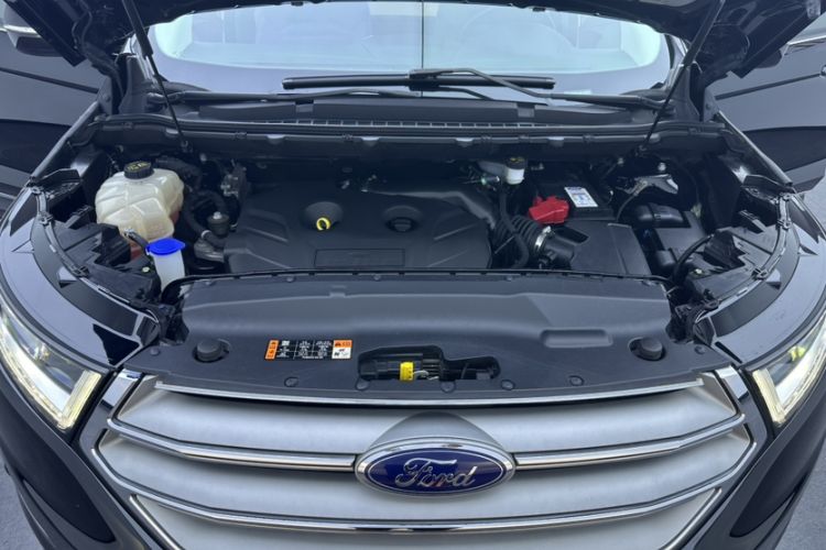 Used Ford Edge 2018 EcoBoost 245 Two-Wheel-Drive Titanium 7-Seater China VI Standard Engine Bay