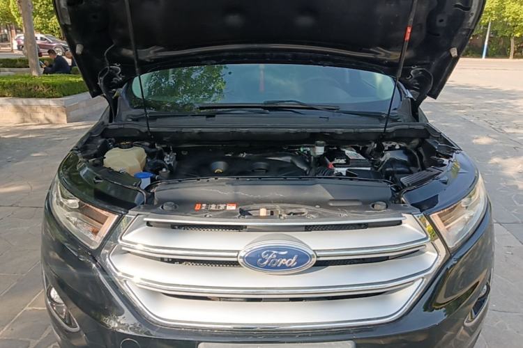 Used Ford Edge 2018 EcoBoost 245 Two-Wheel-Drive Platinum Edition 7-Seater China V Emission Standard Engine Bay