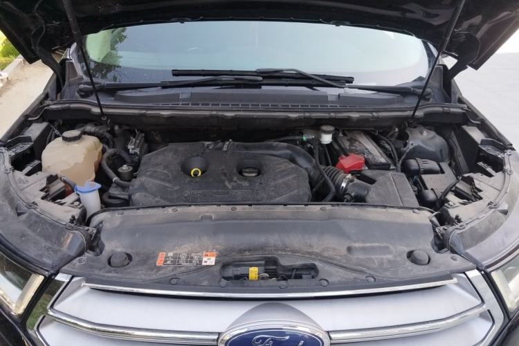 Used Ford Edge 2018 EcoBoost 245 Four-Wheel Drive Titanium 7-Seater Engine Bay