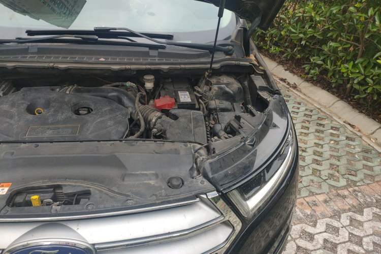 Used Ford Edge 2018 EcoBoost 245 Two-Wheel-Drive Titanium 7-Seater China V Standard Engine Bay Left