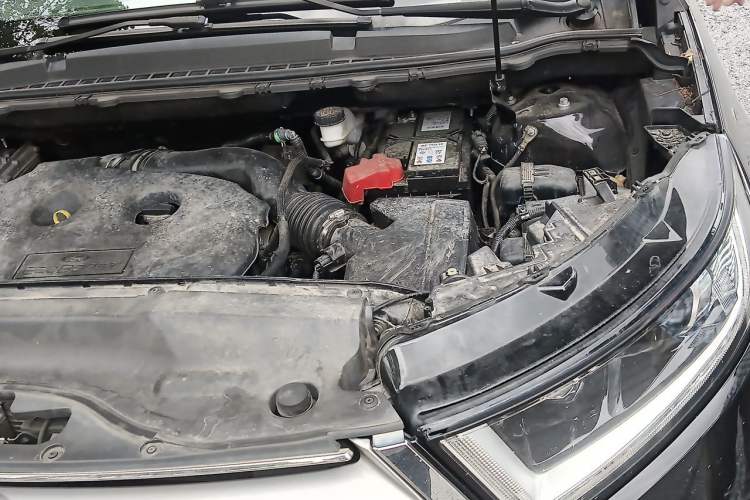 Used Ford Edge 2018 EcoBoost 245 Two-Wheel-Drive Titanium 7-Seater China V Standard Engine Bay Left