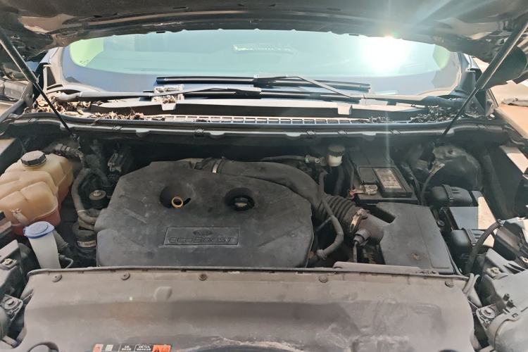 Used Ford Edge 2018 EcoBoost 245 Two-Wheel-Drive Titanium 7-Seater China V Standard Engine Bay