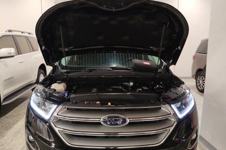 Used Ford Edge 2018 EcoBoost 245 Two-Wheel-Drive Titanium 7-Seater China V Standard Engine Bay