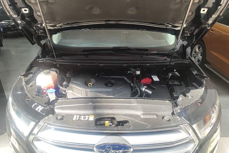 Used Ford Edge 2018 EcoBoost 245 Two-Wheel-Drive Titanium 7-Seater China V Standard Engine Bay