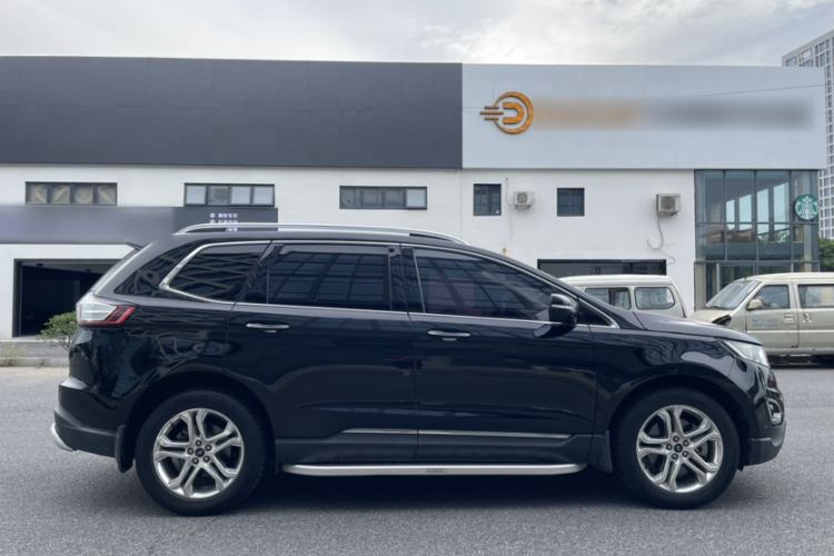 Used Ford Edge 2018 EcoBoost 245 Two-Wheel-Drive Titanium 7-Seater China V Standard Exterior 10