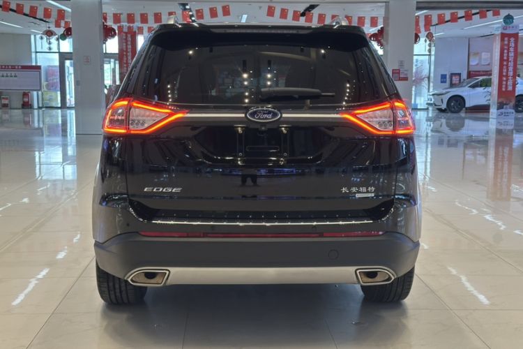 Used Ford Edge 2018 EcoBoost 245 Two-Wheel-Drive Titanium 7-Seater China VI Standard Exterior 2