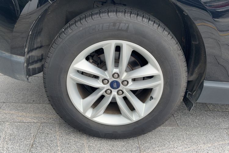 Used Ford Edge 2018 EcoBoost 245 Two-Wheel-Drive Platinum Edition 7-Seater China V Emission Standard Exterior 2