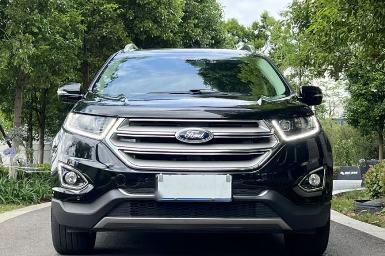 Used Ford Edge 2018 EcoBoost 245 Four-Wheel Drive Titanium 7-Seater Exterior 2