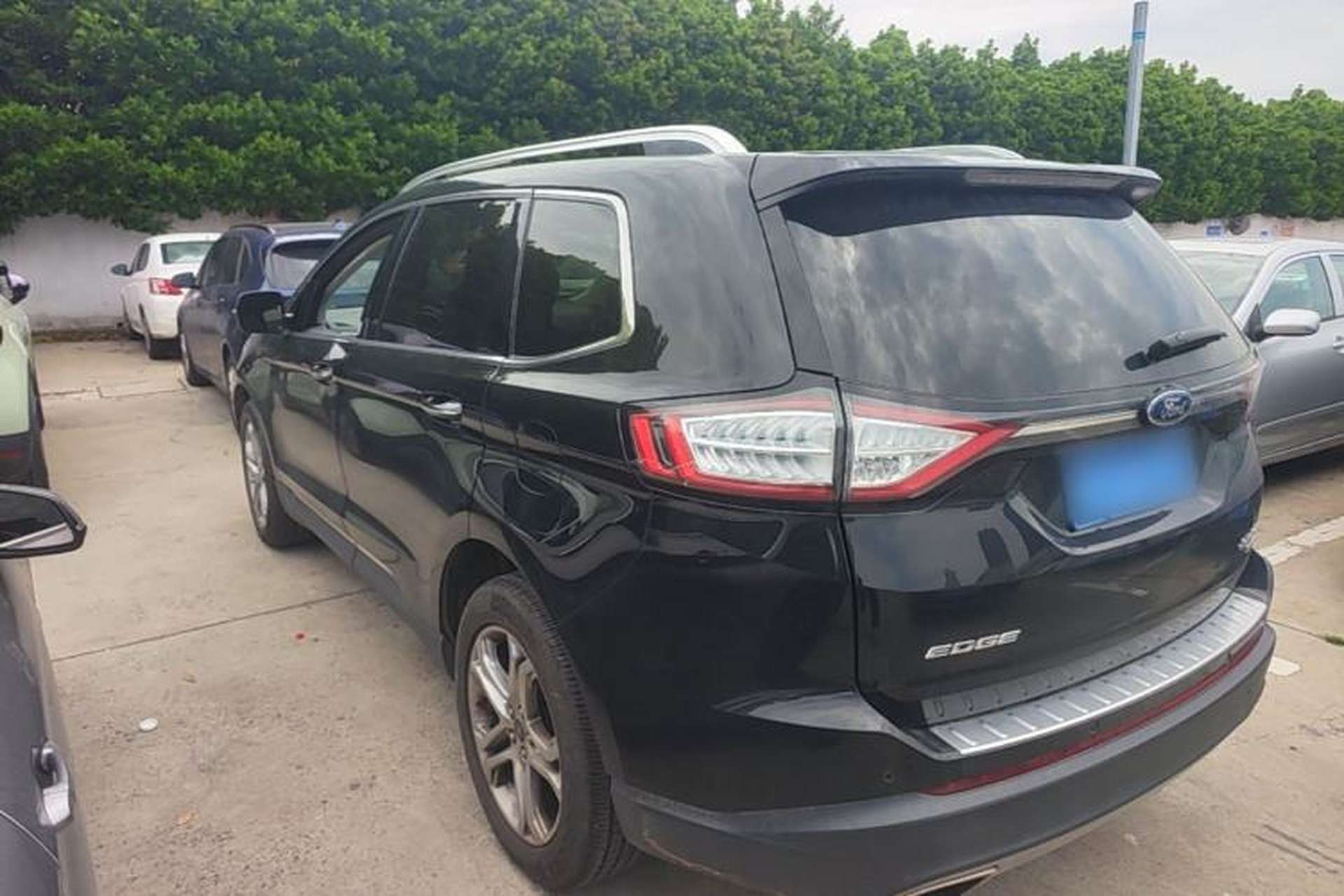 Used Ford Edge 2018 EcoBoost 245 Two-Wheel-Drive Titanium 7-Seater China V Standard Exterior 3
