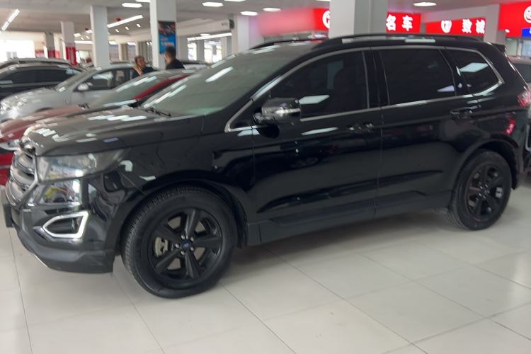Used Ford Edge 2018 EcoBoost 245 Two-Wheel-Drive Platinum Edition 5 Seats Exterior 3