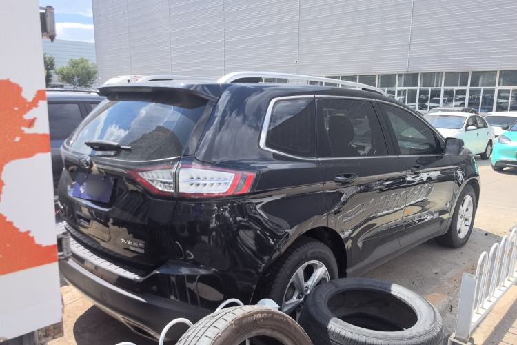 Used Ford Edge 2018 EcoBoost 245 Two-Wheel-Drive Titanium 5-Seater China VI Standard Exterior 3