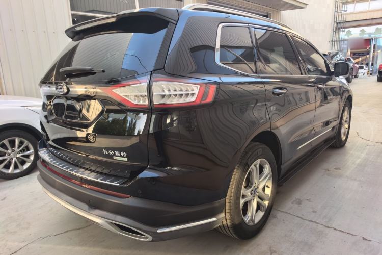 Used Ford Edge 2018 EcoBoost 245 Two-Wheel-Drive Titanium 7-Seater China V Standard Exterior 3