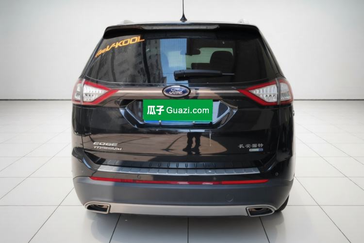 Used Ford Edge 2018 EcoBoost 245 Four-Wheel Drive Titanium 7-Seater Exterior 4