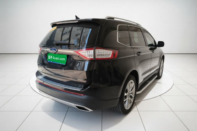 Used Ford Edge 2018 EcoBoost 245 Four-Wheel Drive Titanium 7-Seater Exterior 5