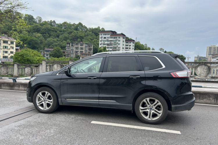 Used Ford Edge 2018 EcoBoost 245 Two-Wheel-Drive Titanium 7-Seater China V Standard Exterior 5