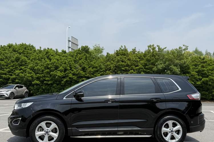 Used Ford Edge 2018 EcoBoost 245 Two-Wheel-Drive Titanium 5-Seater China V Standard Exterior 5