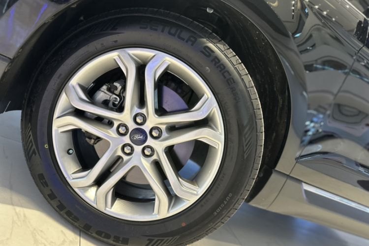 Used Ford Edge 2018 EcoBoost 245 Two-Wheel-Drive Titanium 7-Seater China VI Standard Exterior 6