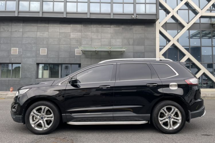 Used Ford Edge 2018 EcoBoost 245 Two-Wheel-Drive Titanium 7-Seater China V Standard Exterior 8