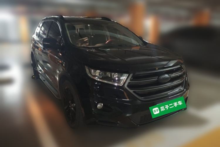 Used Ford Edge 2018 EcoBoost 245 Two-Wheel-Drive Sporty 7-Seater Front Right 45 Deg