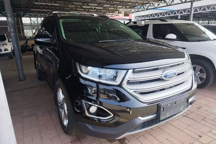 Used Ford Edge 2018 EcoBoost 245 Two-Wheel-Drive Titanium 7-Seater China V Standard Front Right 45 Deg