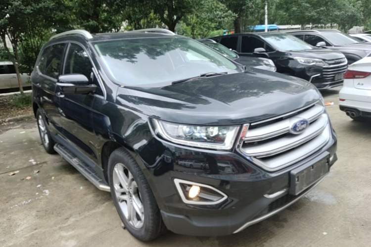 Used Ford Edge 2018 EcoBoost 245 Two-Wheel-Drive Titanium 7-Seater China V Standard Front Right 45 Deg