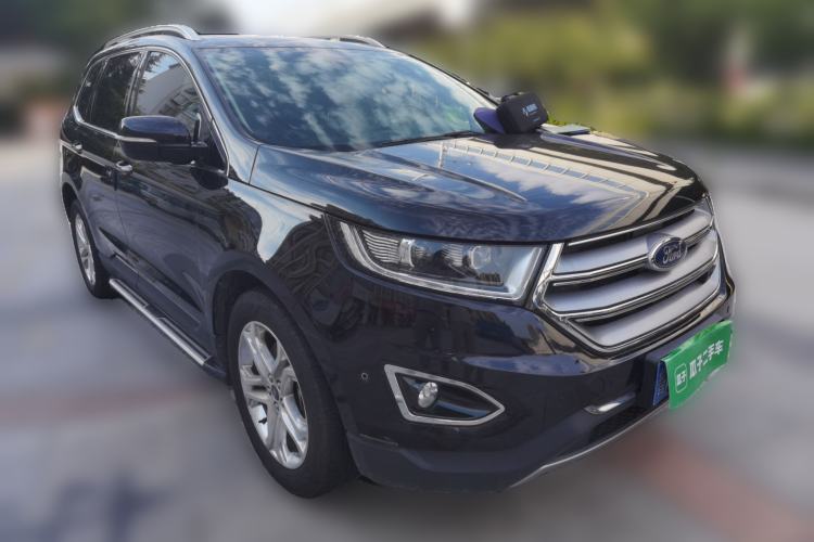Used Ford Edge 2018 EcoBoost 245 Four-Wheel Drive Titanium 7-Seater Front Right 45 Deg