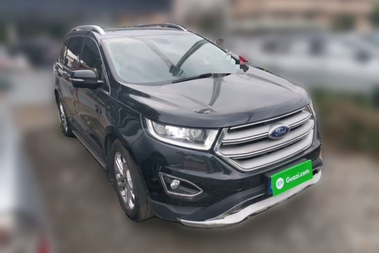 Used Ford Edge 2018 EcoBoost 245 Four-Wheel Drive Titanium 7-Seater Front Right 45 Deg