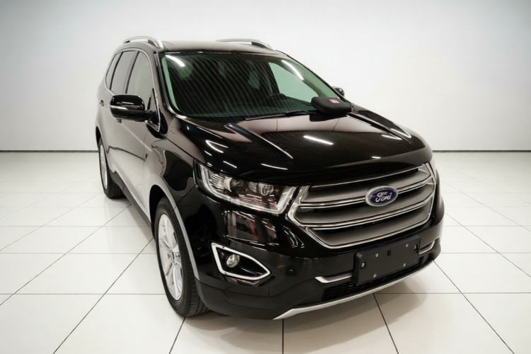 Used Ford Edge 2018 EcoBoost 245 Two-Wheel-Drive Titanium 7-Seater China V Standard Front Right 45 Deg