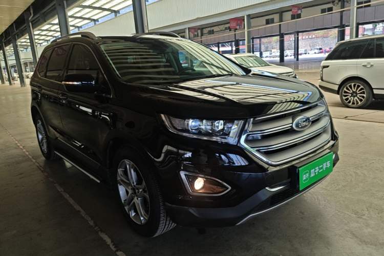 Used Ford Edge 2018 EcoBoost 245 Two-Wheel-Drive Titanium 7-Seater China V Standard Front Right 45 Deg