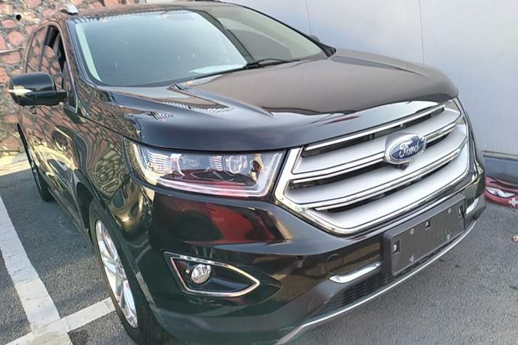 Used Ford Edge 2018 EcoBoost 245 Two-Wheel-Drive Titanium 7-Seater China V Standard Front Right 45 Deg