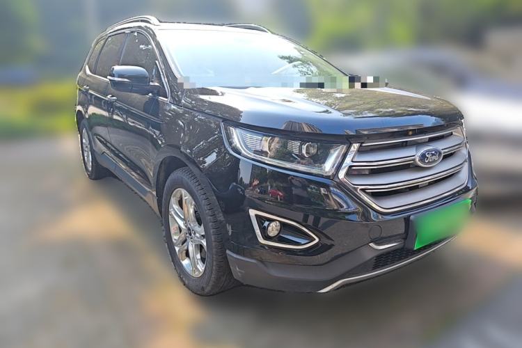 Used Ford Edge 2018 EcoBoost 245 Four-Wheel Drive Titanium 7-Seater Front Right 45 Deg