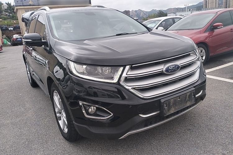 Used Ford Edge 2018 EcoBoost 245 Two-Wheel-Drive Titanium 7-Seater China V Standard Front Right 45 Deg