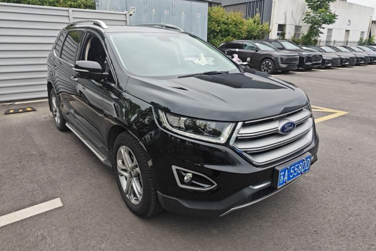 Used Ford Edge 2018 EcoBoost 245 Two-Wheel-Drive Titanium 7-Seater China V Standard Front Right 45 Deg