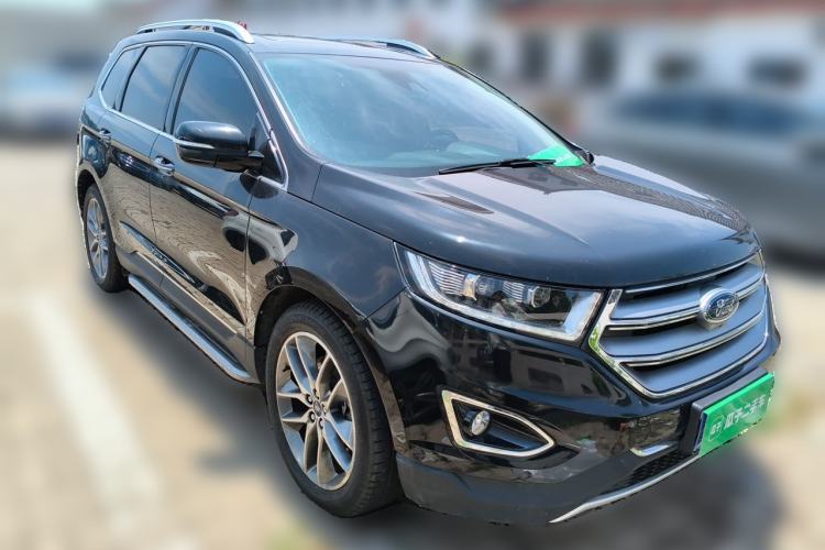 Used Ford Edge 2018 EcoBoost 245 Four-Wheel Drive Titanium 7-Seater Front Right 45 Deg
