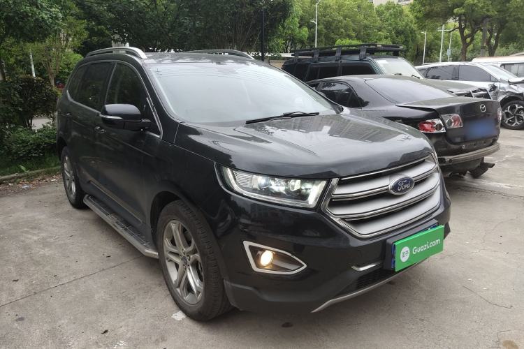 Used Ford Edge 2018 EcoBoost 245 Two-Wheel-Drive Titanium 7-Seater China V Standard Front Right 45 Deg