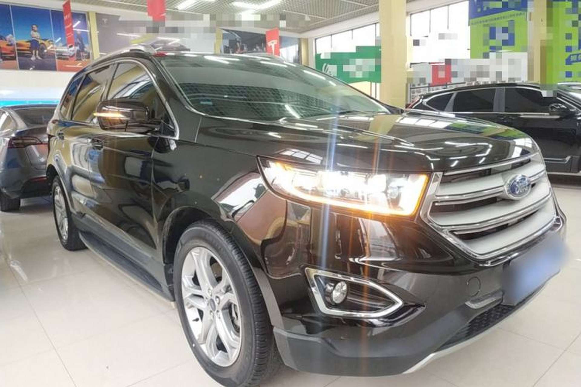 Used Ford Edge 2018 EcoBoost 245 Two-Wheel-Drive Titanium 7-Seater China V Standard Front Right 45 Deg