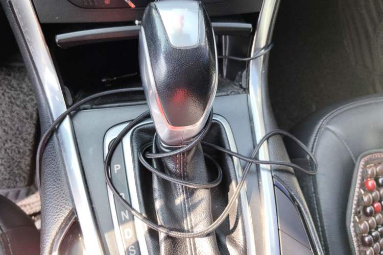Used Ford Edge 2018 EcoBoost 245 Two-Wheel-Drive Titanium 7-Seater China V Standard Gear Lever