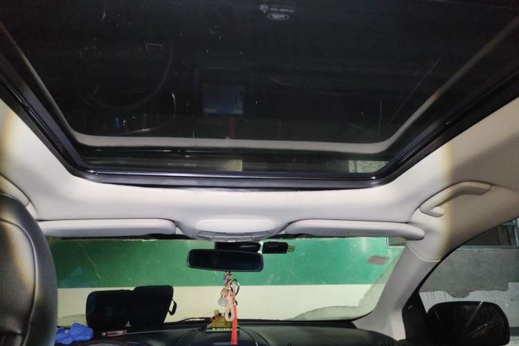 Used Ford Edge 2018 EcoBoost 245 Four-Wheel Drive Titanium 7-Seater Headliner