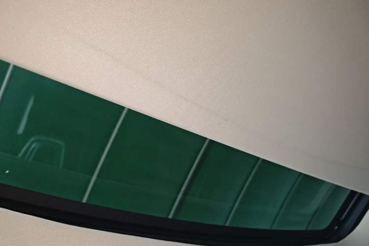 Used Ford Edge 2018 EcoBoost 245 Four-Wheel Drive Titanium 7-Seater Headliner